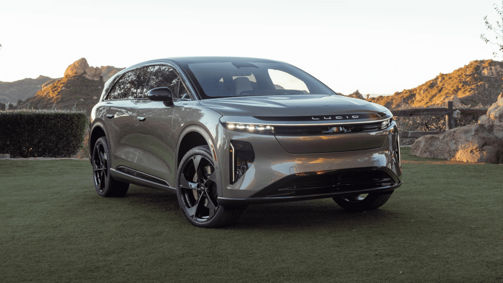 2025 루시드 그래비티 EV SUV 리뷰: 혁신적인 전기 SUV의 첫인상 1 2025 루시드 그래비티